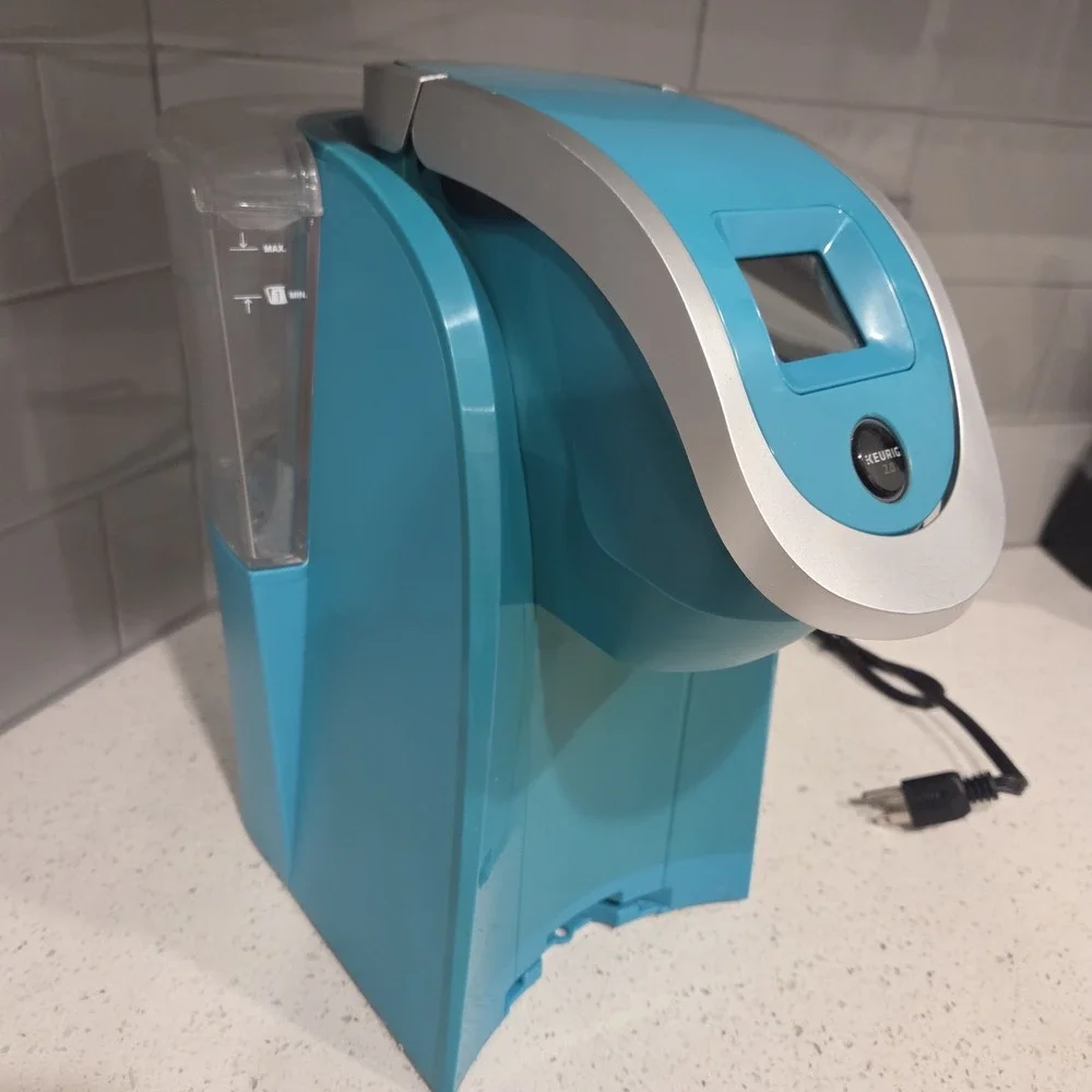 Keurig 2.0 Single Serve Coffee Maker Model K2.0-200 Turquoise Blue NO DRIP TRAY